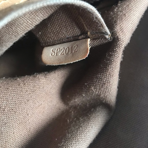 Designer inspired TOTE fashion bag🌹 - Picture 11 of 14